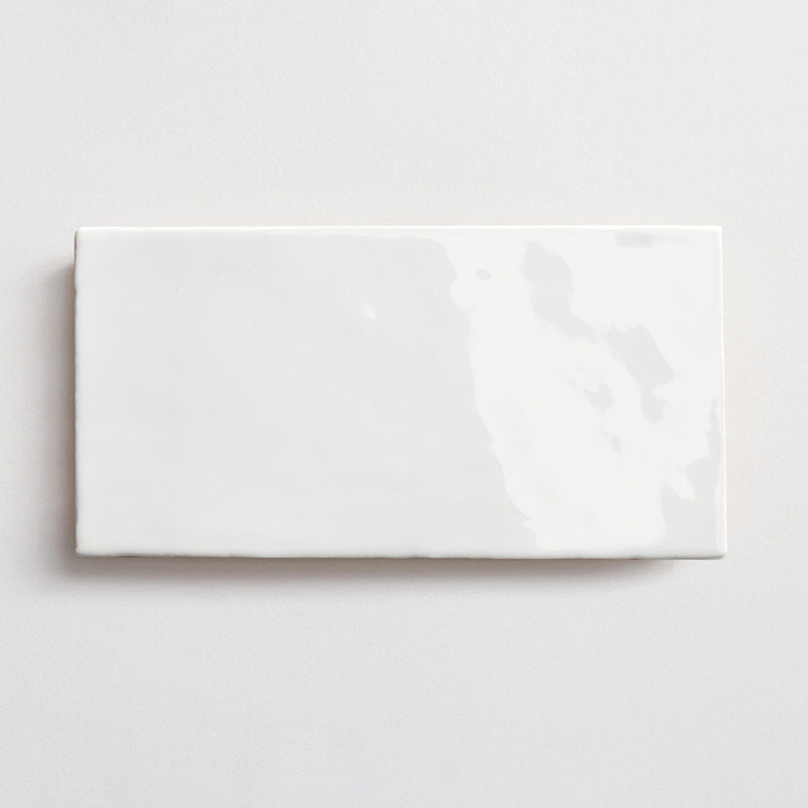 Basic Terracotta Tile 8x4 gloss White Tile.