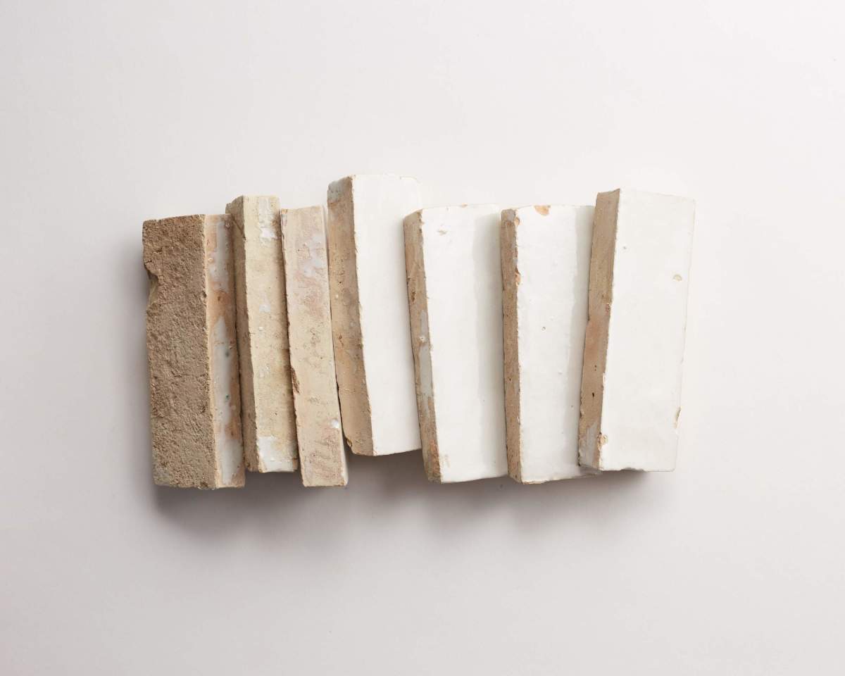 Zellige tile weathered white subway bejmat.