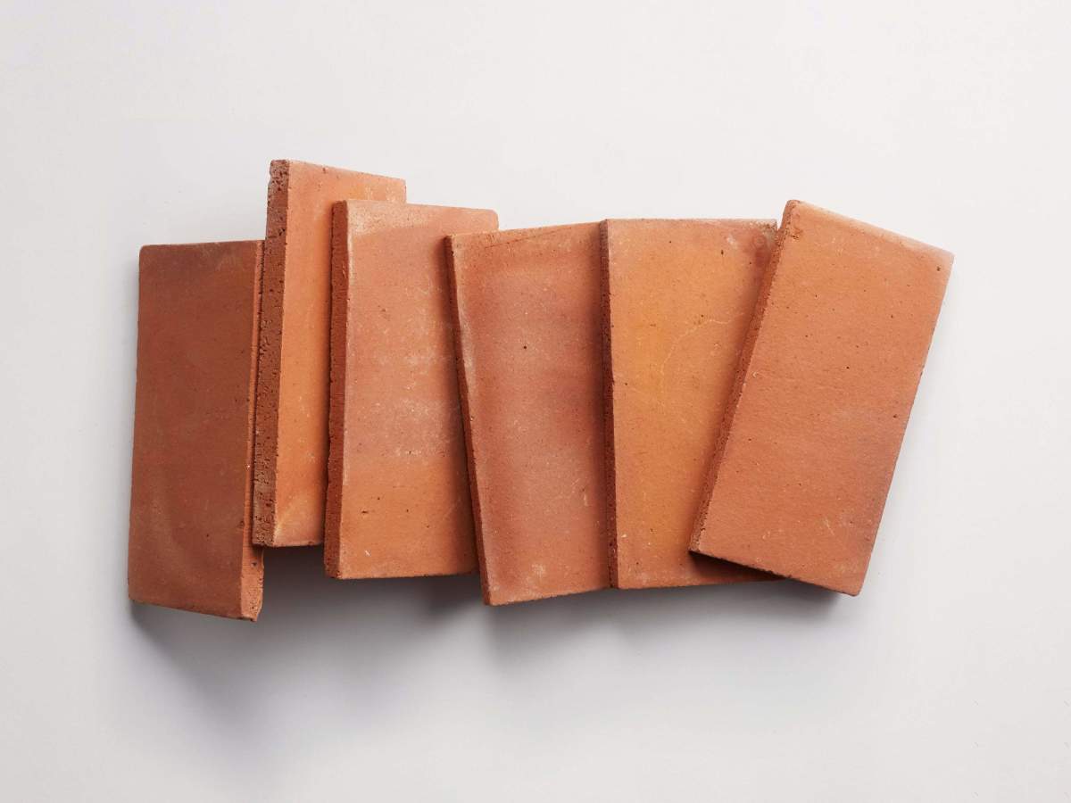 Terracotta tile le sol grand rectangle 4x8.