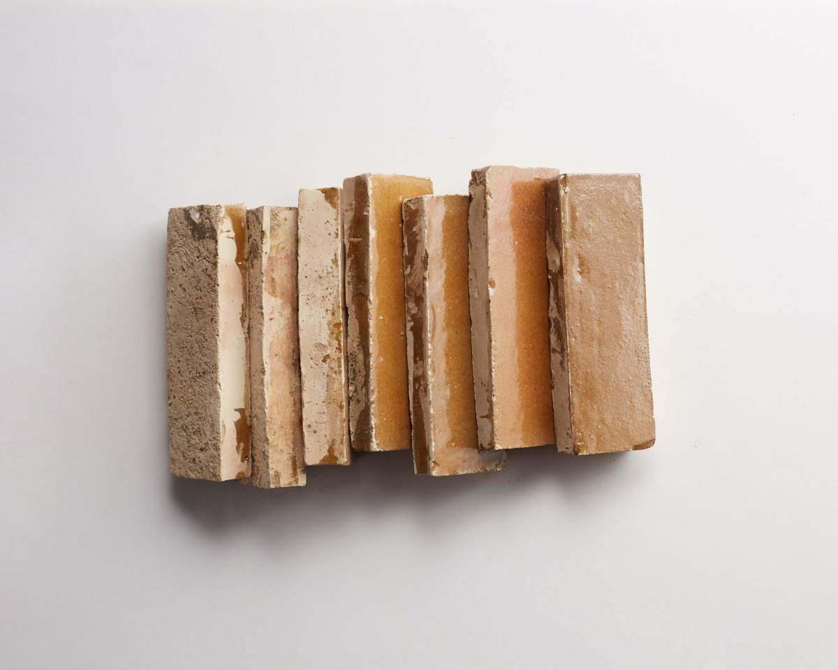brown zellige tile | moroccan | golden henna subway | clé