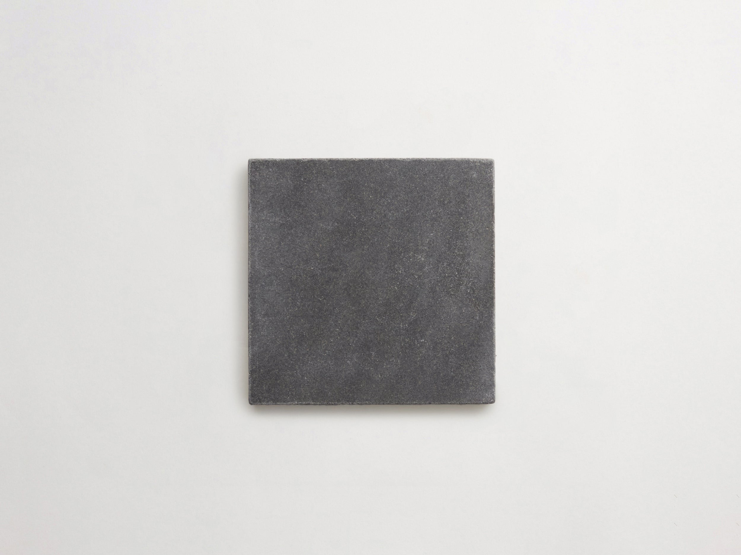 cle-tile-stone-tumbled-lapidary-6x6-single-warm-black-3000x2250-300dpi.jpg