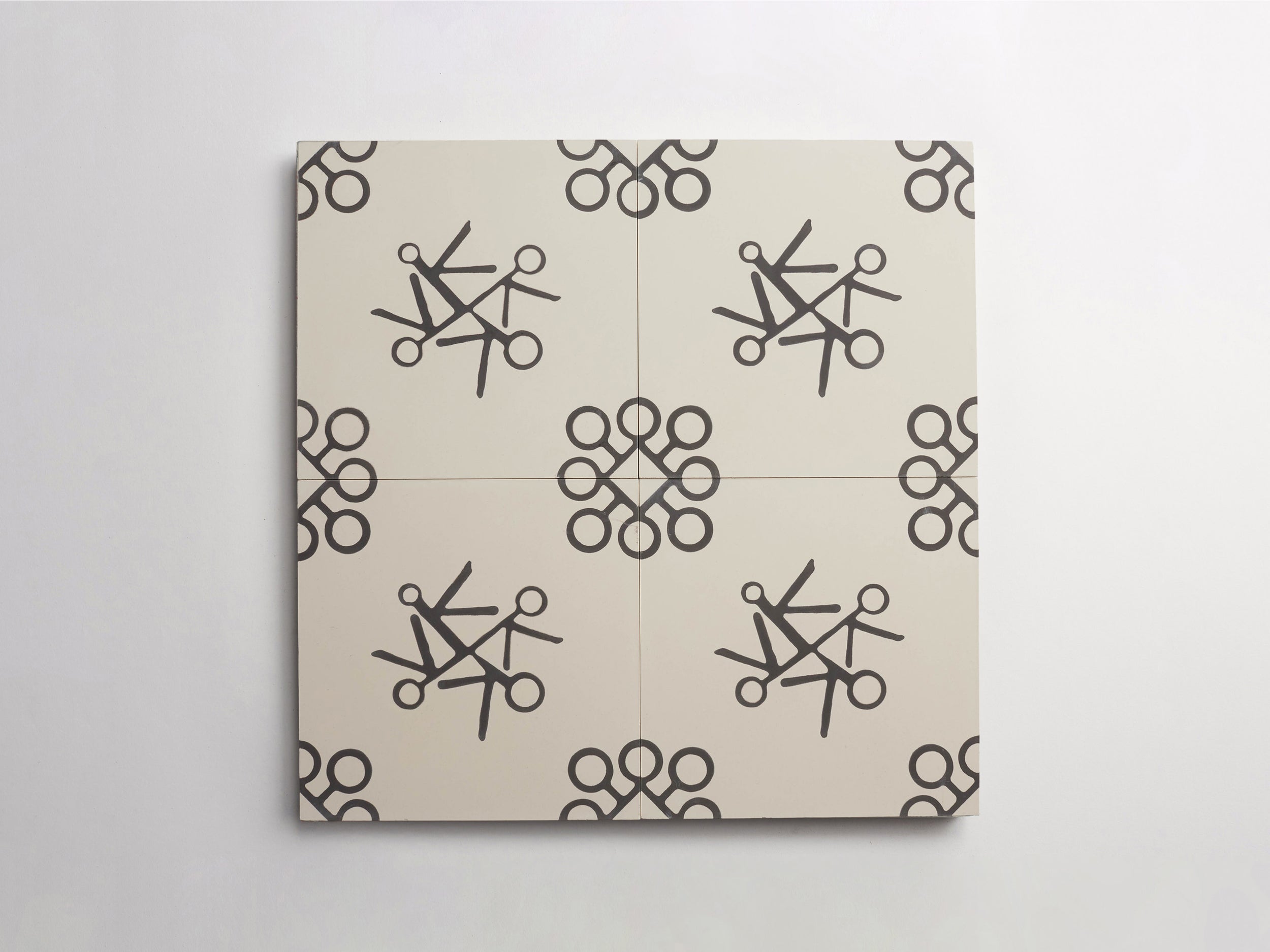 AC10293-cle-tile-cement-artist-collection-ruan-hoffman-amsterdam-express-paste-charcoal-4up-3000x2250-300dpi.jpg