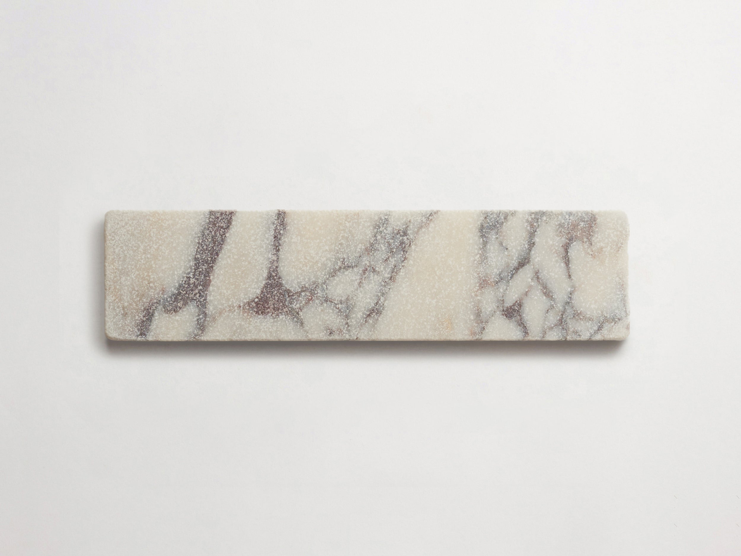 cle-tile-stone-tumbled-lapidary-blade-single-calacatta-viola-3000x2250-300dpi.jpg