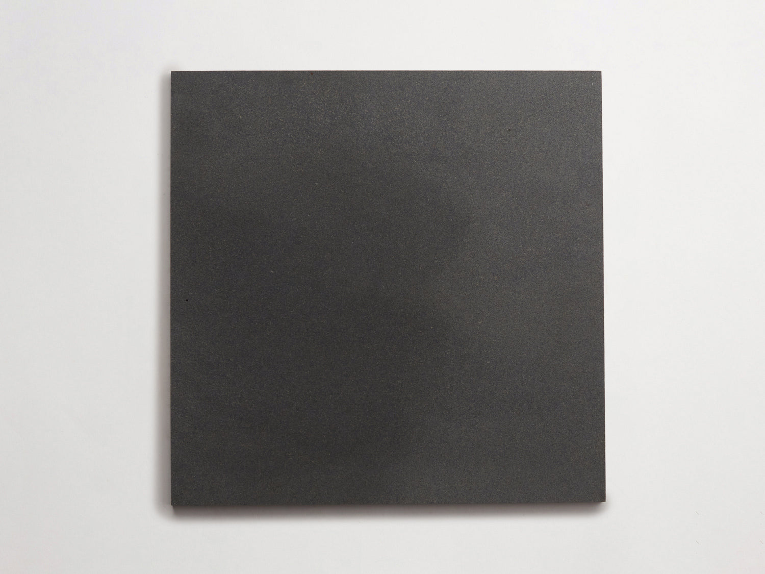 Group Name:lapidary-grandioso-warm-black