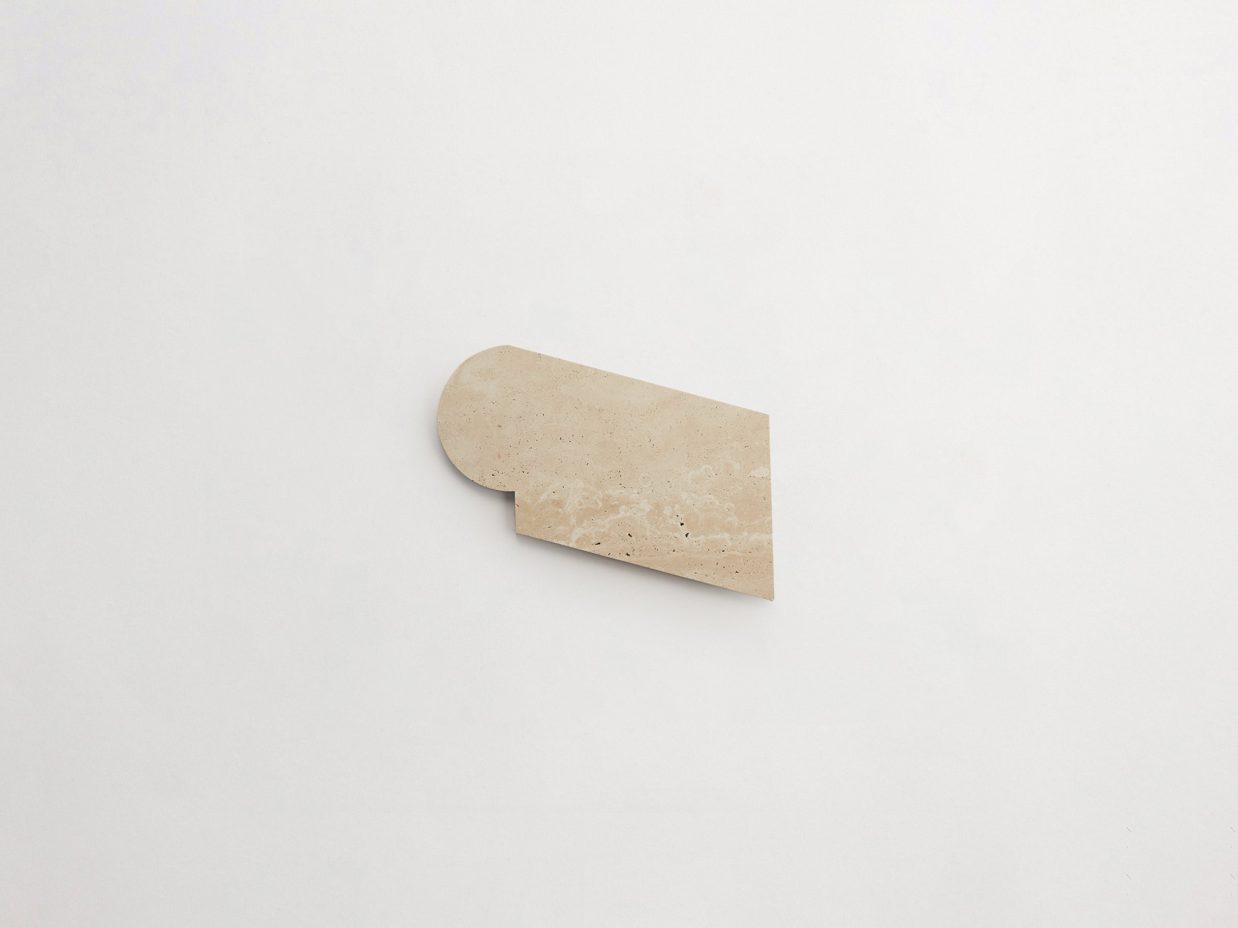 CC0076-cle-tile-cristina-celestino-stone-palestro-oval-left-beige-travertine-3000x2250-300dpi.jpg