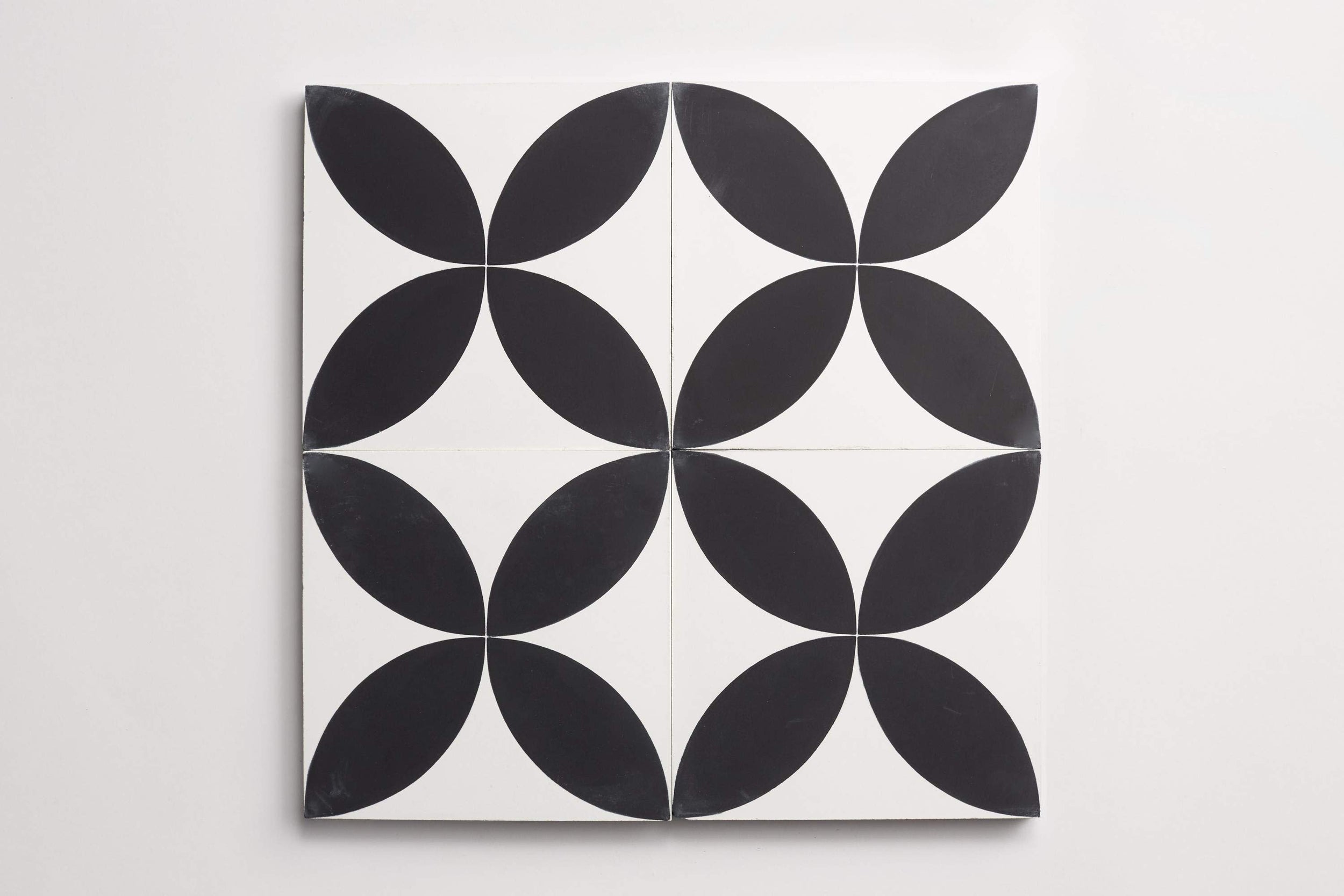 c_l_cle_tile_cement_mediumdane_black_white_overhead_4up_main_3600x2400_8605ff8f-57d0-424e-98b5-37ee039a9b3d.jpg