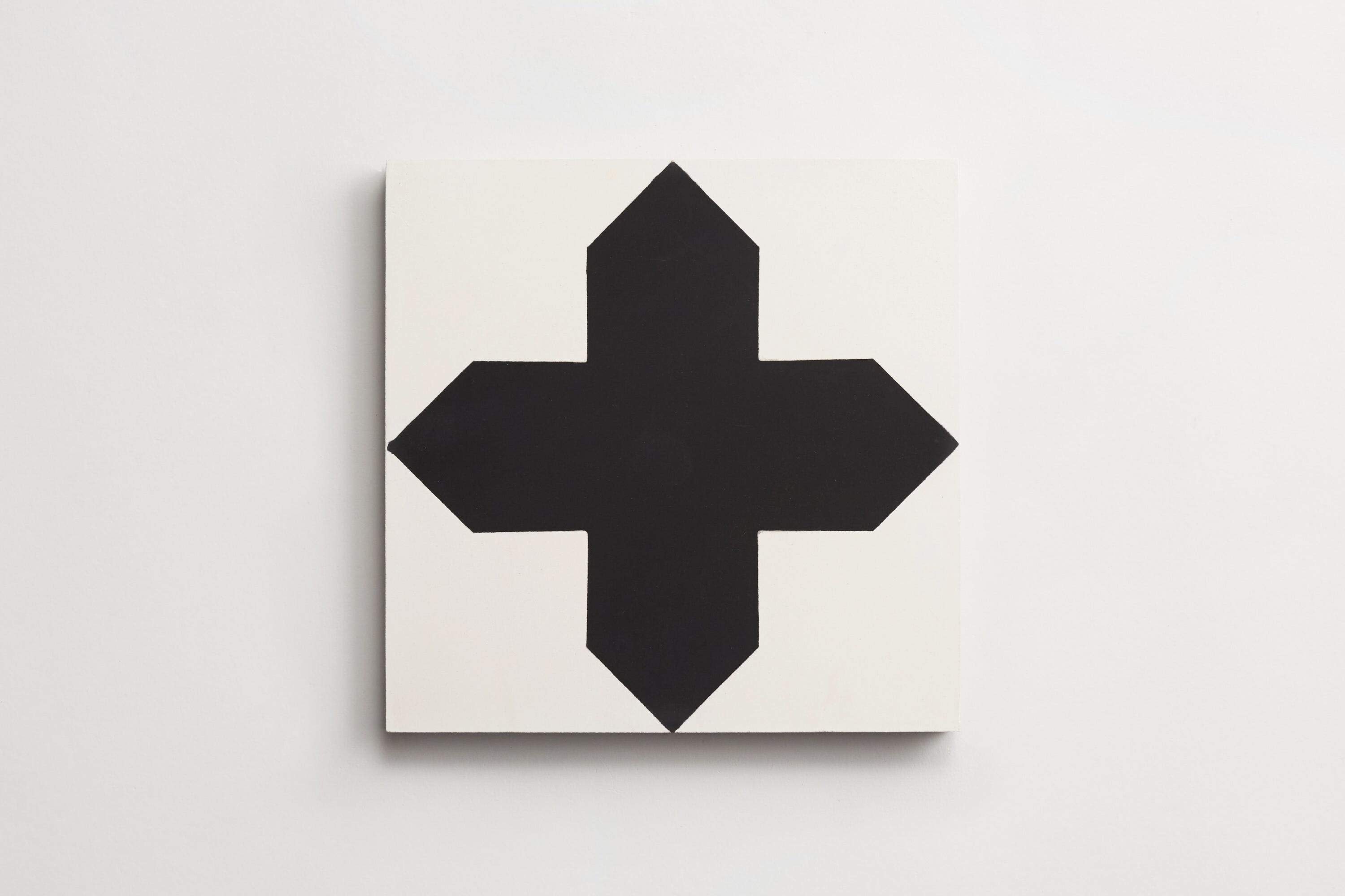 clé tile | concrete cement | compass star cross | black white