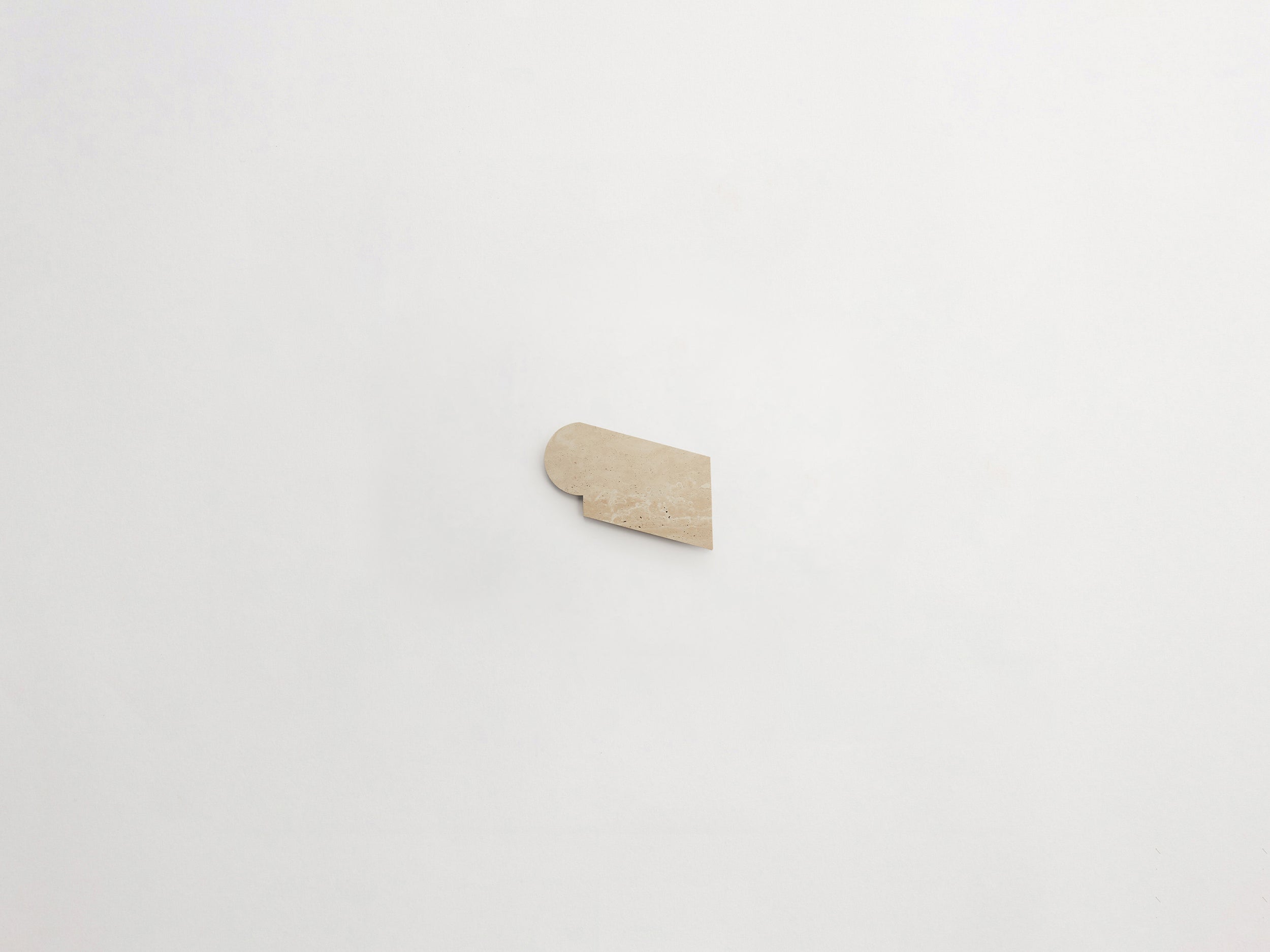 CC0037-cle-tile-cristina-celestino-stone-palestro-oval-left-beige-travertine-3000x2250-300dpi.jpg