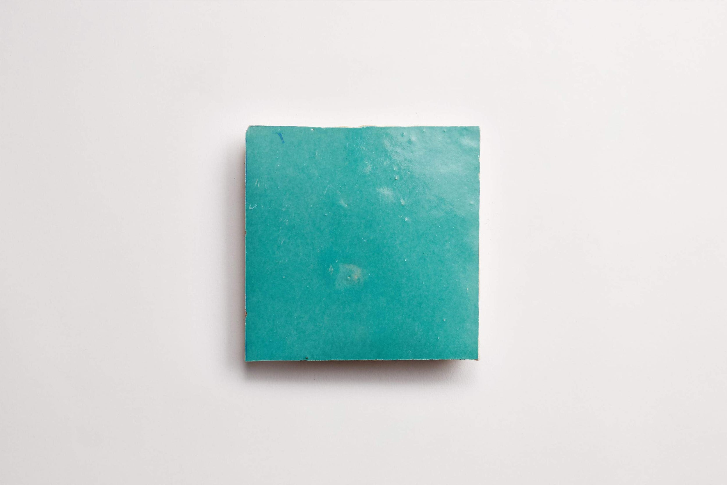 z10033_cle_tile_zellige_color_forgottenturquoise__4x4_single_overhead_main_3600x2400_5_1.jpg