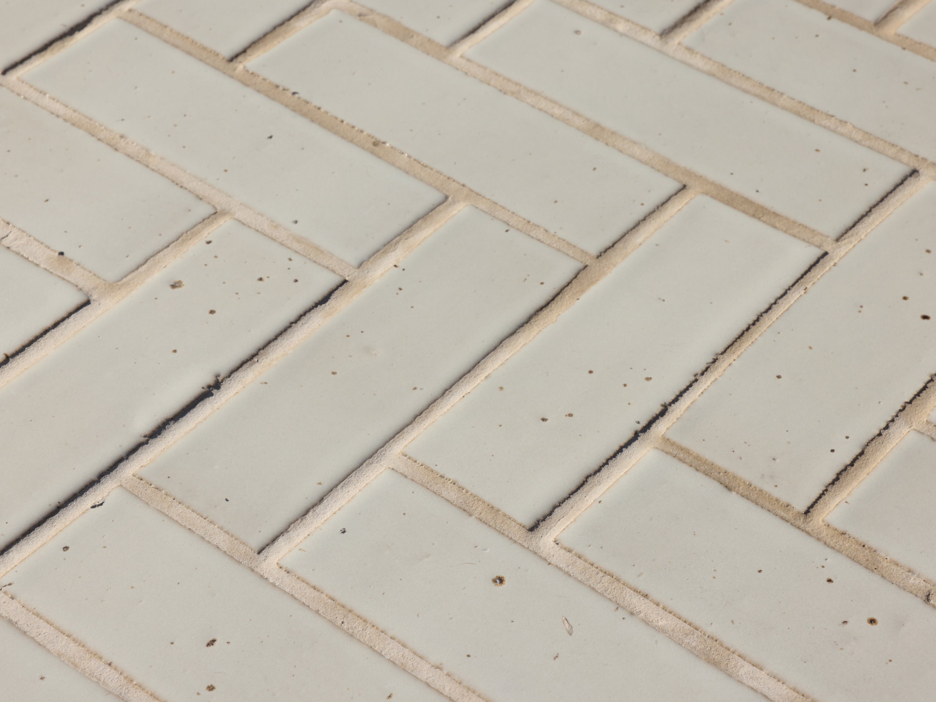 clé guild | thin glazed brick | carpenter's canvas | 8x2.5x0.5