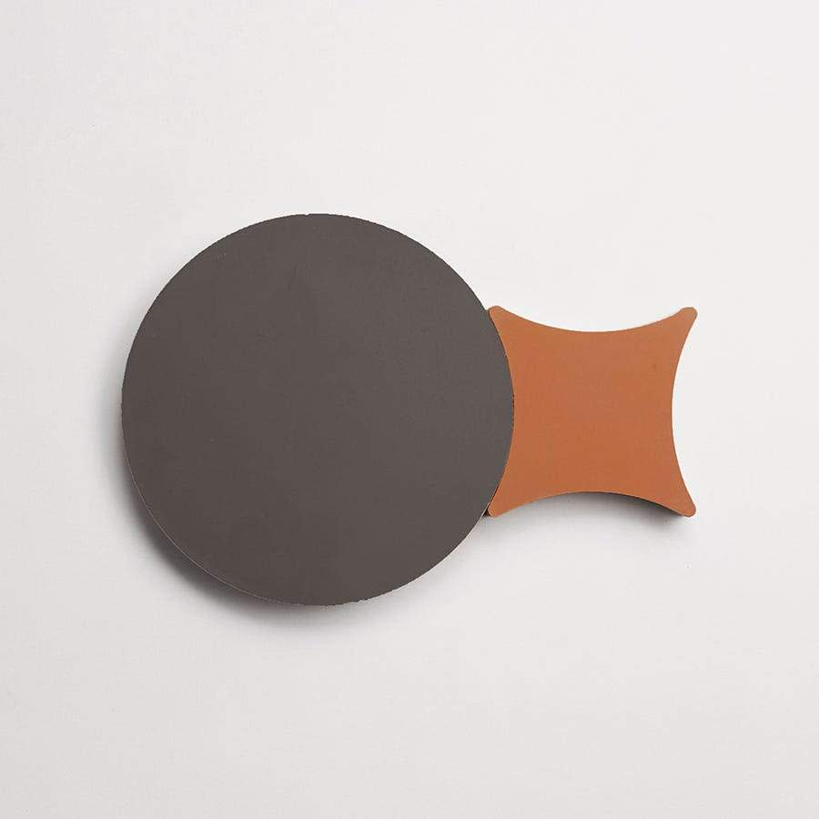 2up_charcoal_flowerpot_3.0_3000x2250_thumbnail_1_2_62e0d4e5-345c-4b5b-8c36-d127901c9736.jpg