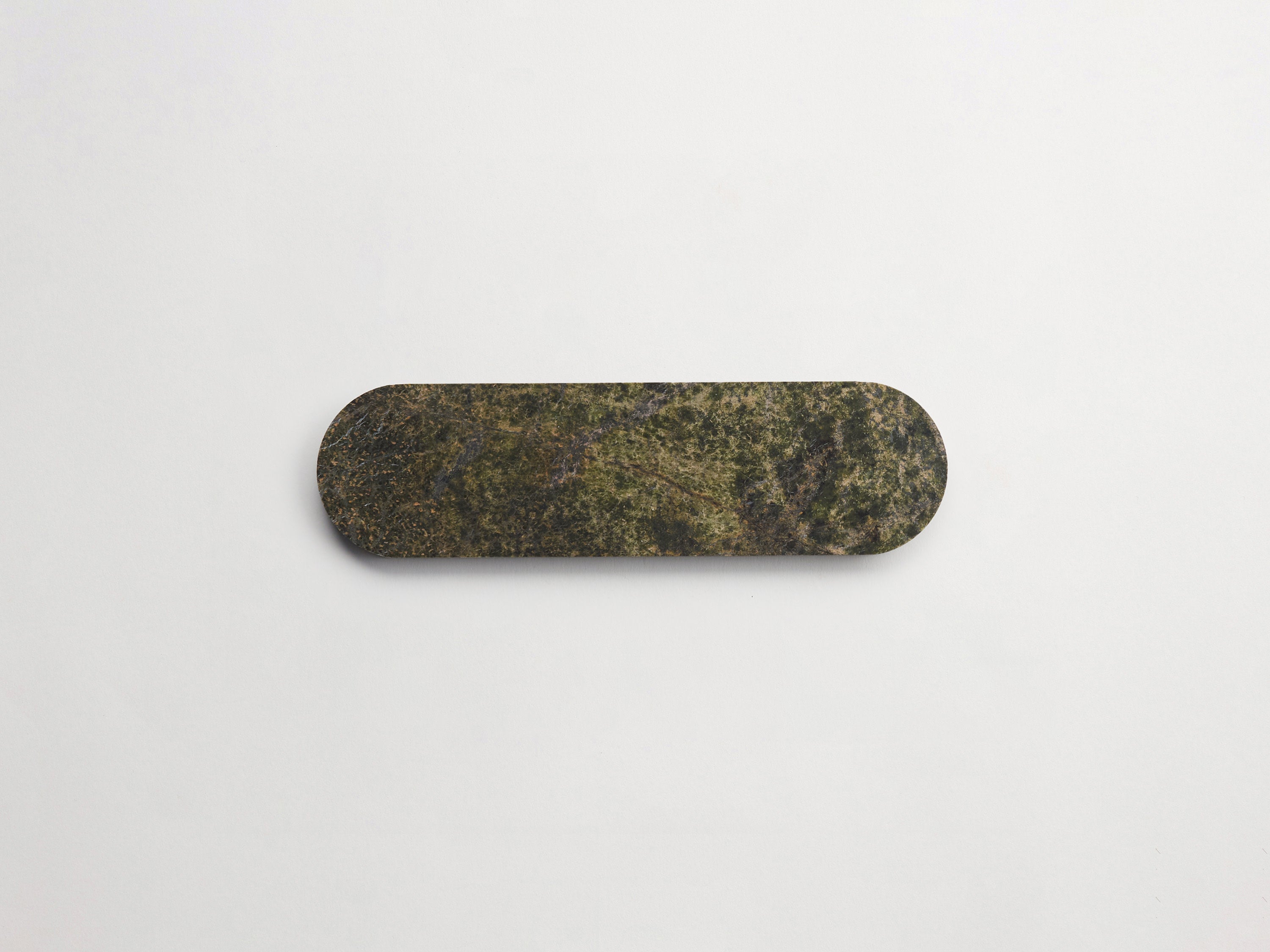 Lapidary stone tile | 8½ x 2⅜ | Oval | Galician Green | Honed | clé
